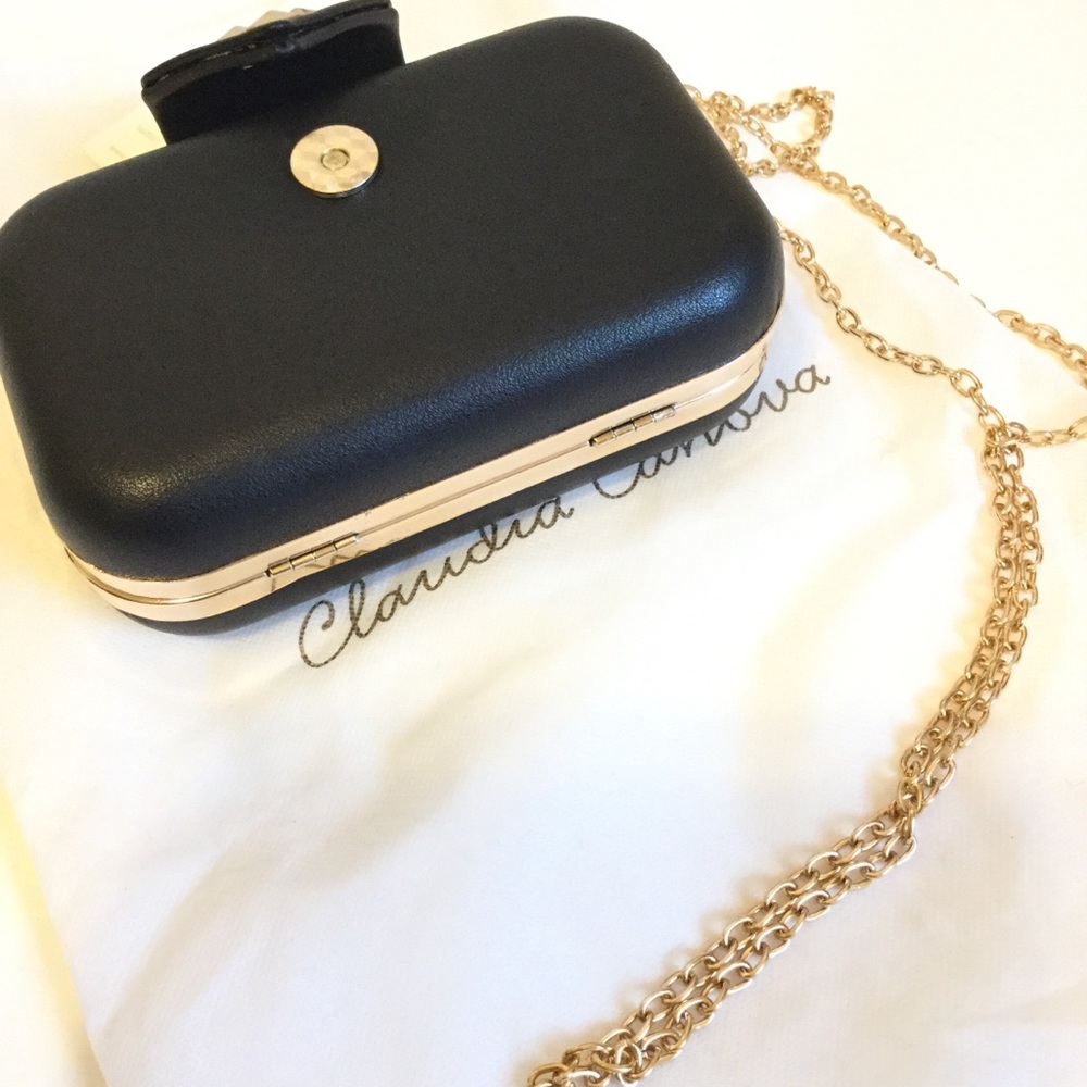 GOLD ROCKSTUDS CLUTCH ❤️ - Picture 6 of 9